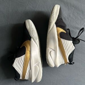 Nike Black Athletic Shoes